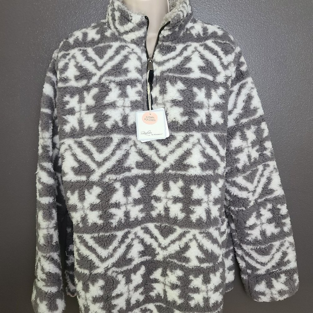 NWT Fashion by Mirabeau Grey & White Patterned Fleece Pullover - Picture 2 of 5